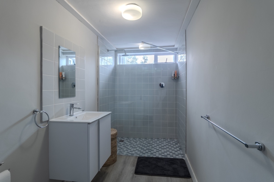 4 Bedroom Property for Sale in Schoongezicht Western Cape